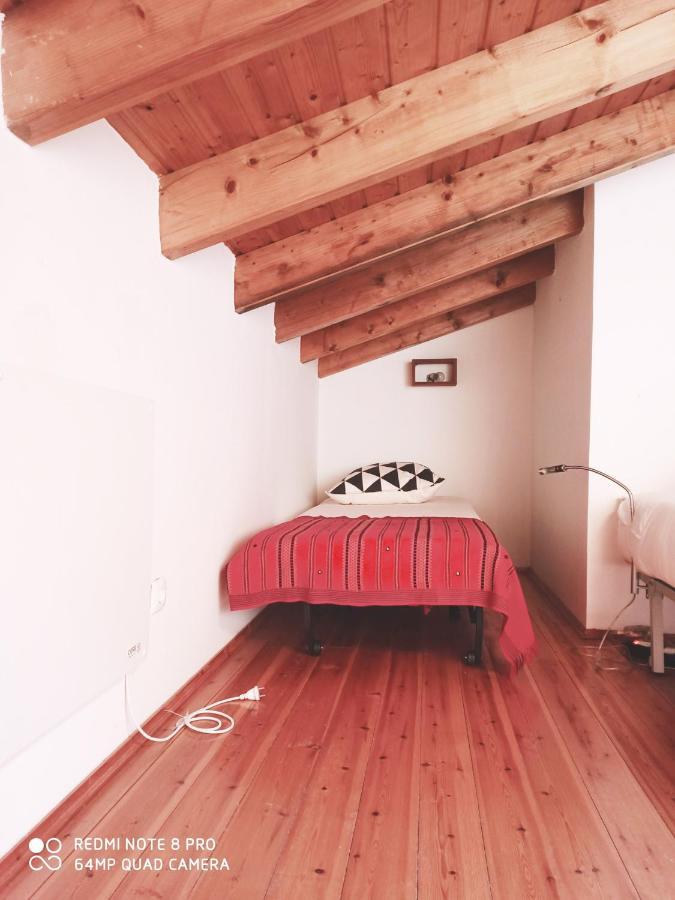 Homestay Attic Private Bedroom Aljezur Luaran gambar